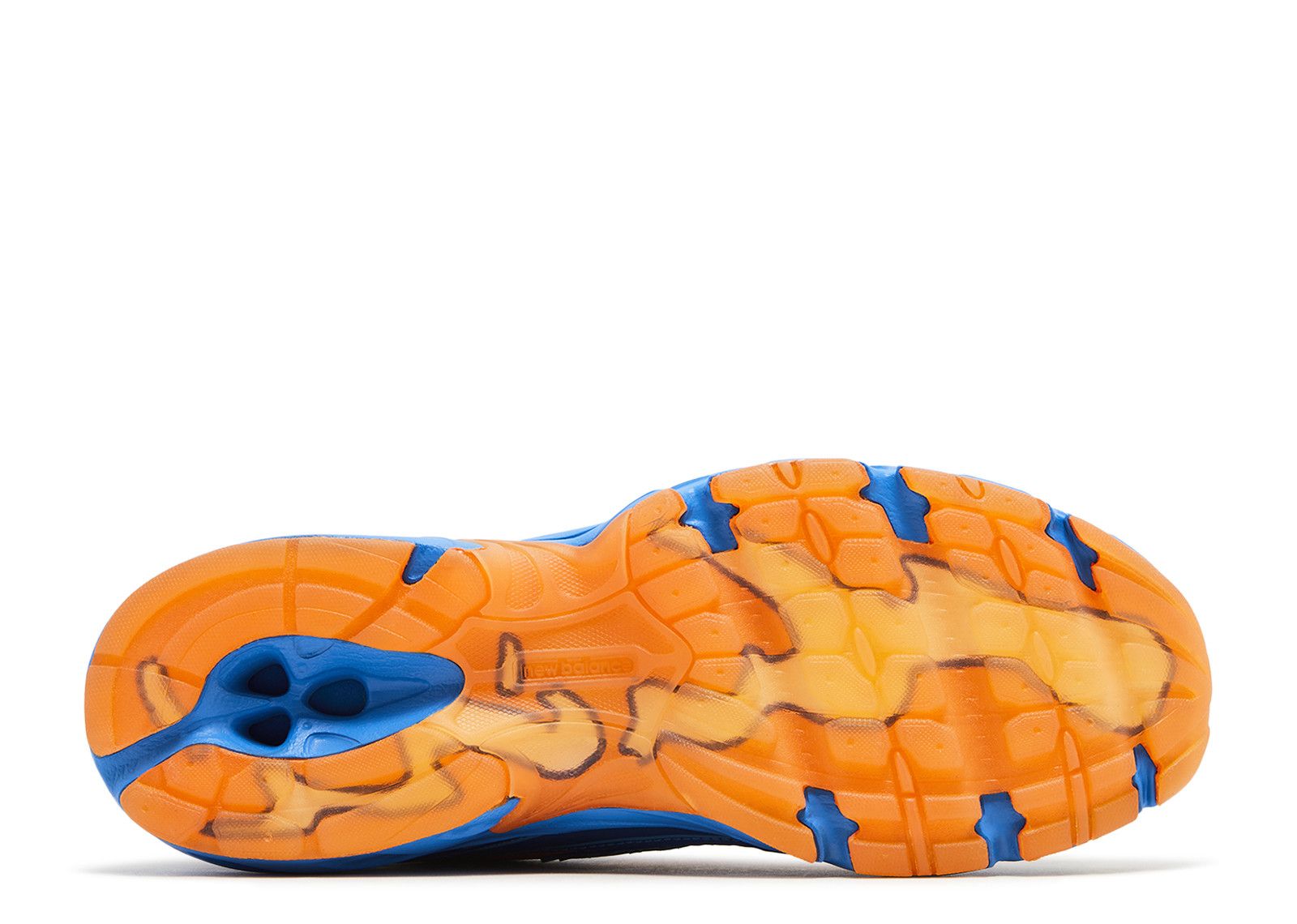 New Balance Amine x 740V2 Benson Tech